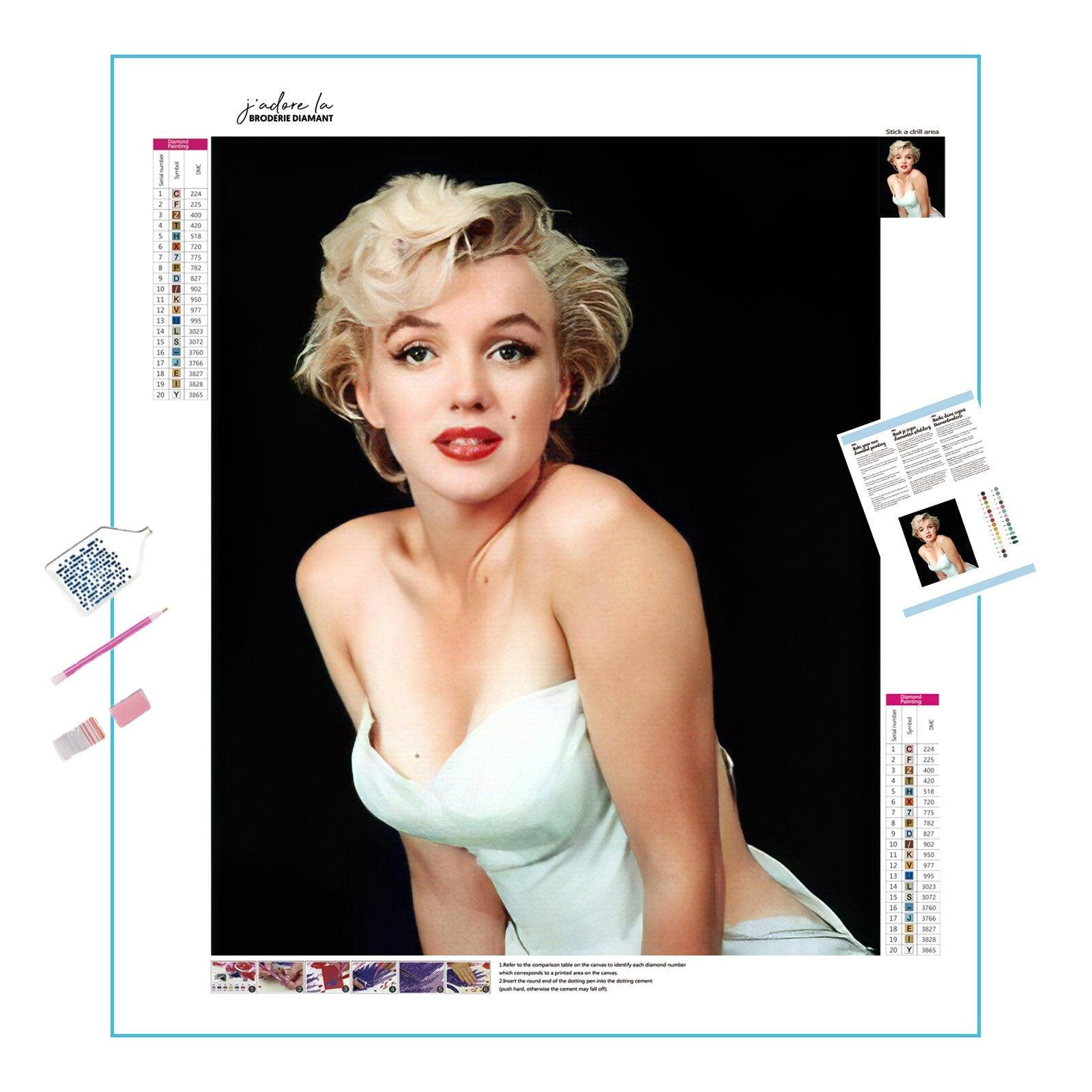 Embrace the classic beauty of Marilyn Monroe in this piece.Marilyn Monroe - Diamondartlove